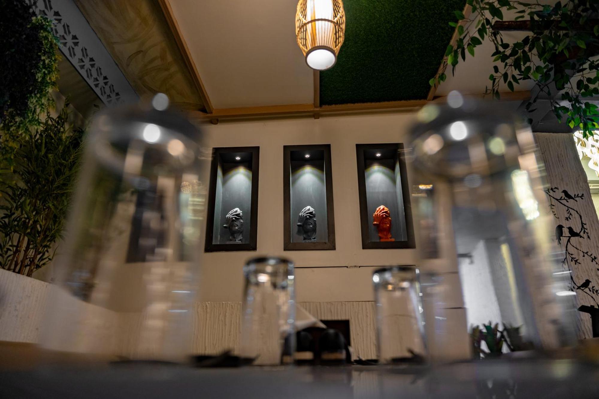 Hotel Mountain View Nashik Bagian luar foto